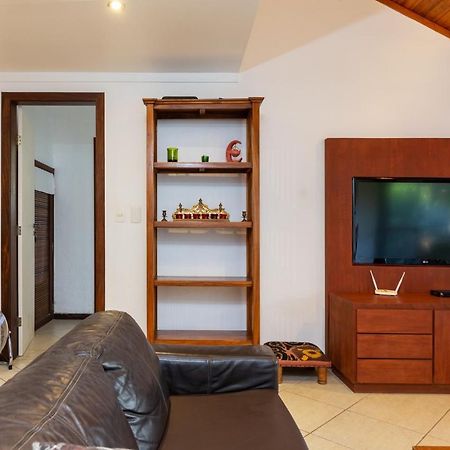 Búzios Praia Da Ferradura Com Quatro Suites E Piscina. מראה חיצוני תמונה